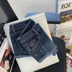 Women's low-rise denim shorts, denim, fashion, trend, summer, short,