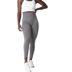 Vêtements de sport femme : leggings ultra doux, couleurs tendances