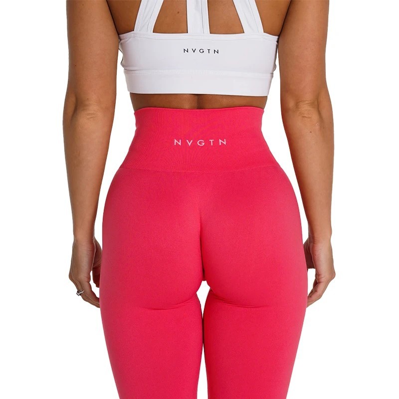 Vêtements de sport femme : leggings ultra doux, couleurs tendances