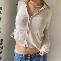 Women's zip-up knit sweater: trendy and comfy