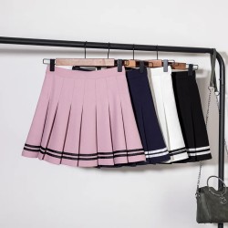 Punk Pleated Mini Skirt: Rebellious Look Guaranteed