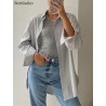 Camicia Oversize Bio a Righe: Stile Casual e Chic