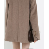 Oversized Women's Coat: Winter 2024 Trend