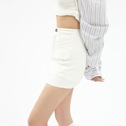 Fitted Mini Skirt: Elegance and Comfort